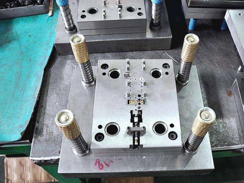 锡林郭勒盟模具制造-01